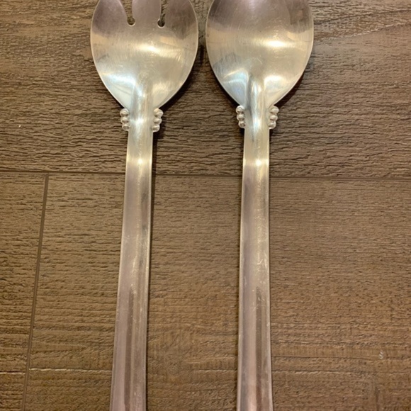 Elegant Silver Serving Utensil Set - Picture 1 of 9